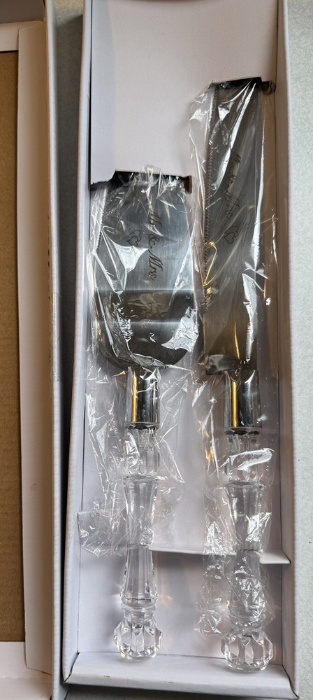 MR. & MRS. Stainless Steel Wedding Cake Server & Knife Set Clear Acrylic Handle