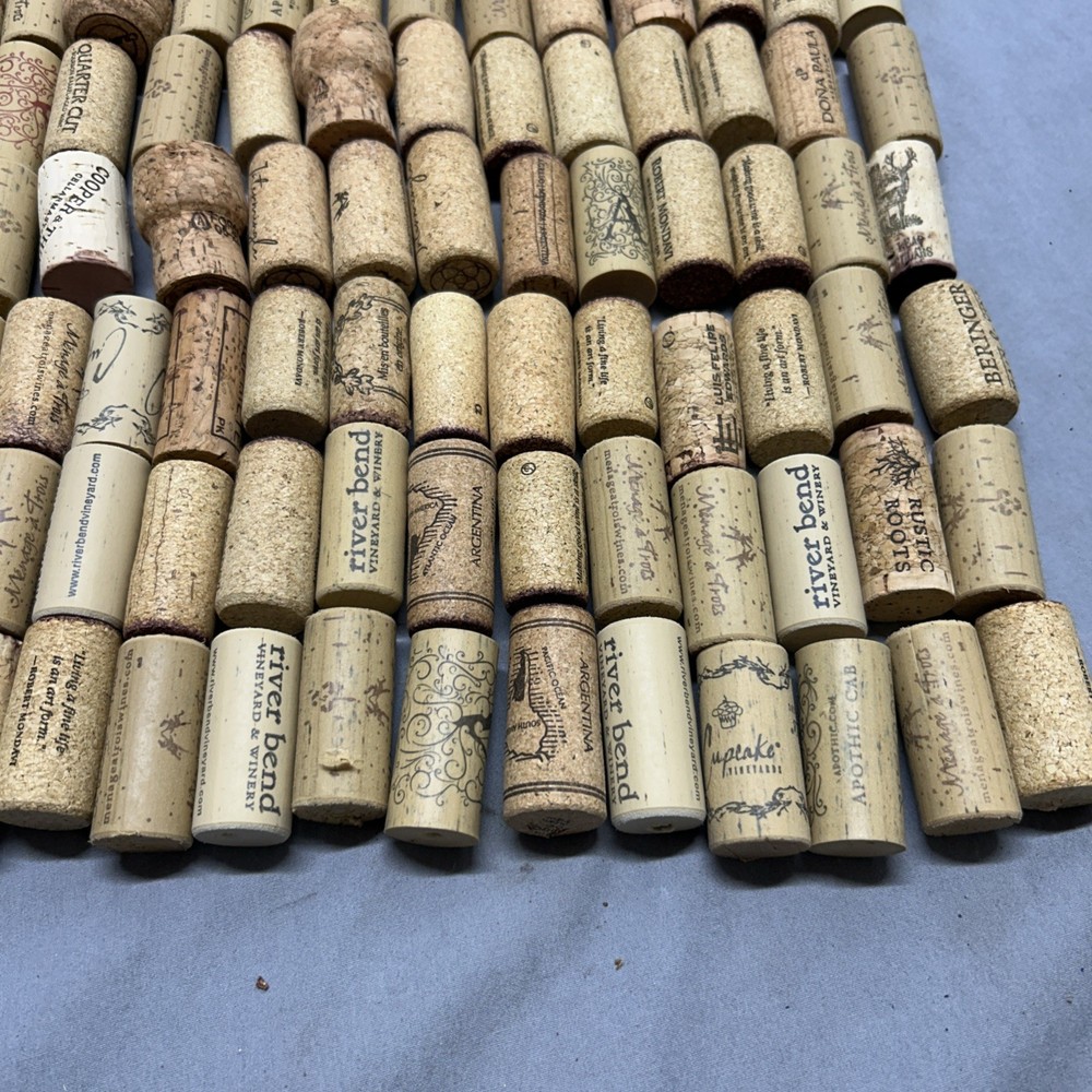 LARGE LOT 140+ MISC WINE CORKS
