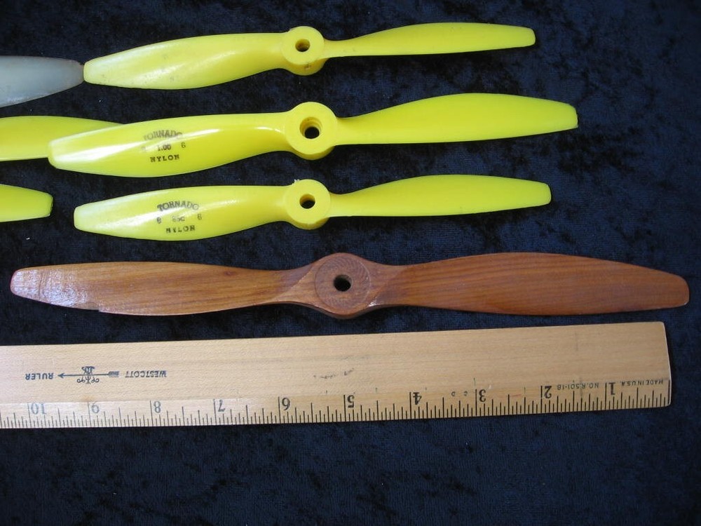 toy airplane propellers