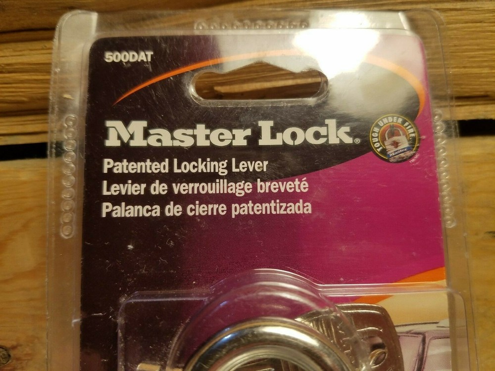 New Master Lock Padlock Laminated Steel w/ Keys