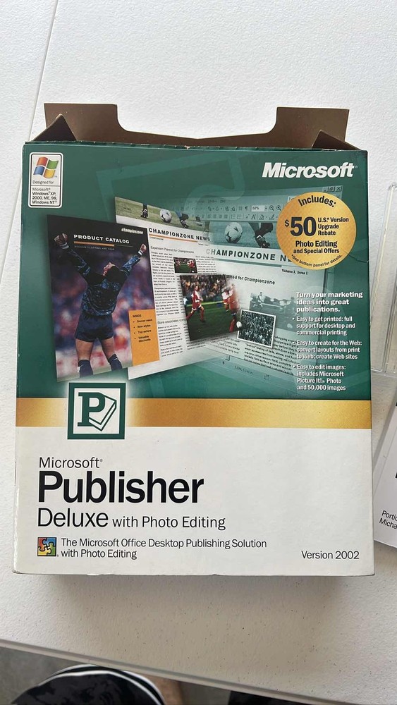 3E Microsoft Publisher Deluxe with Photo Editing 2002 PC Software Windows XP