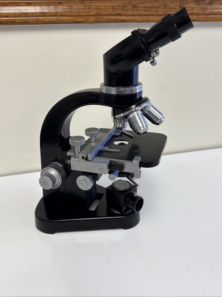 Untested ERNST LEITZ WETZLAR Binocular Microscope W/ 4 Objectives