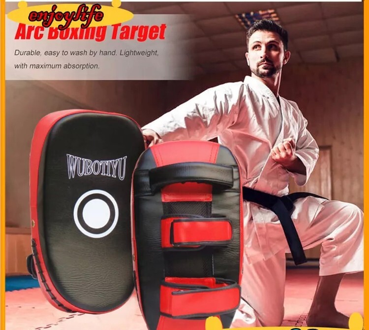 Kick Boxing Strike Curved Thai Pad MMA Training Focus Mitt 1 Pair