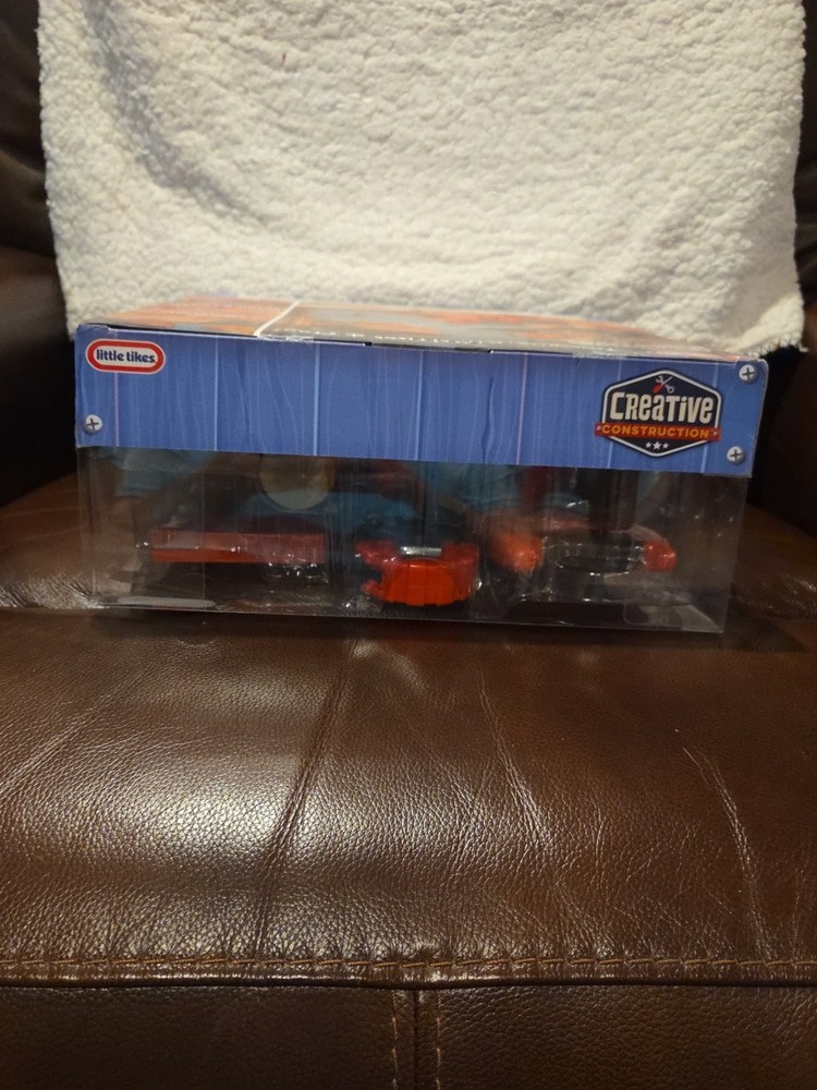little tikes Creative Construction Measure & Cut Set - Includes 5 Accessories,