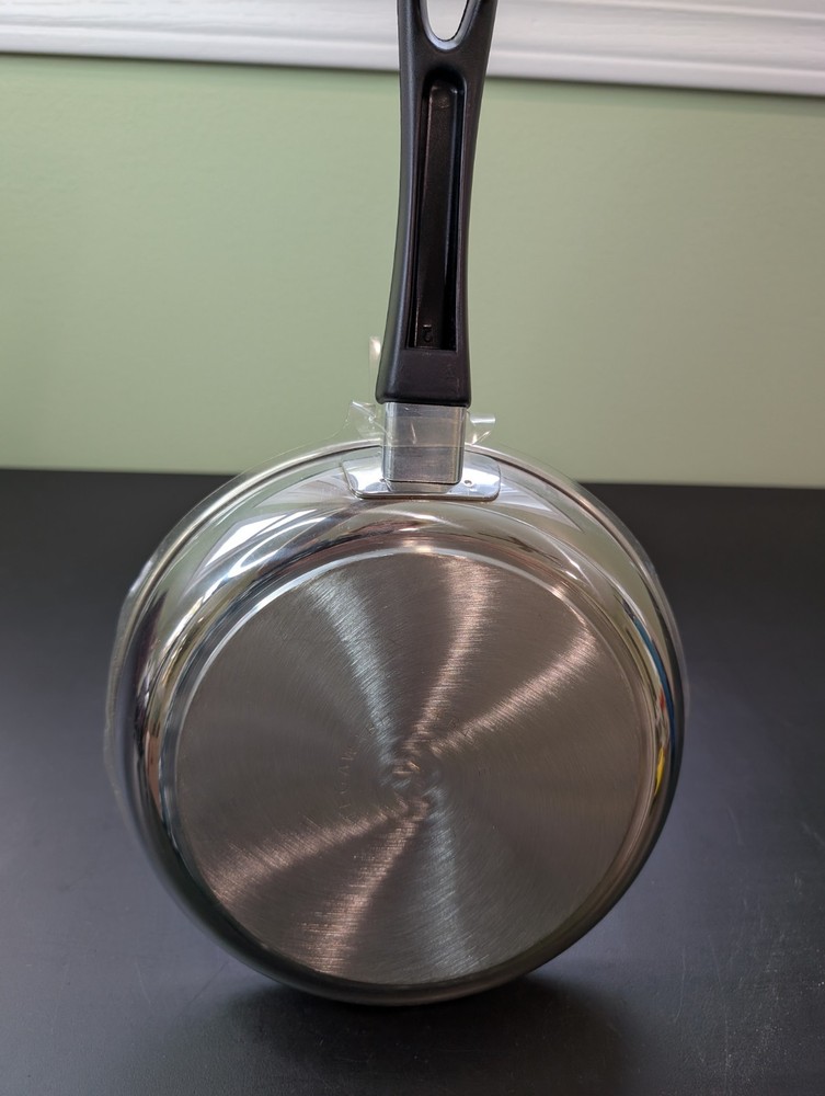 The Paris Collection Silverstone Nonstick 8" Pan