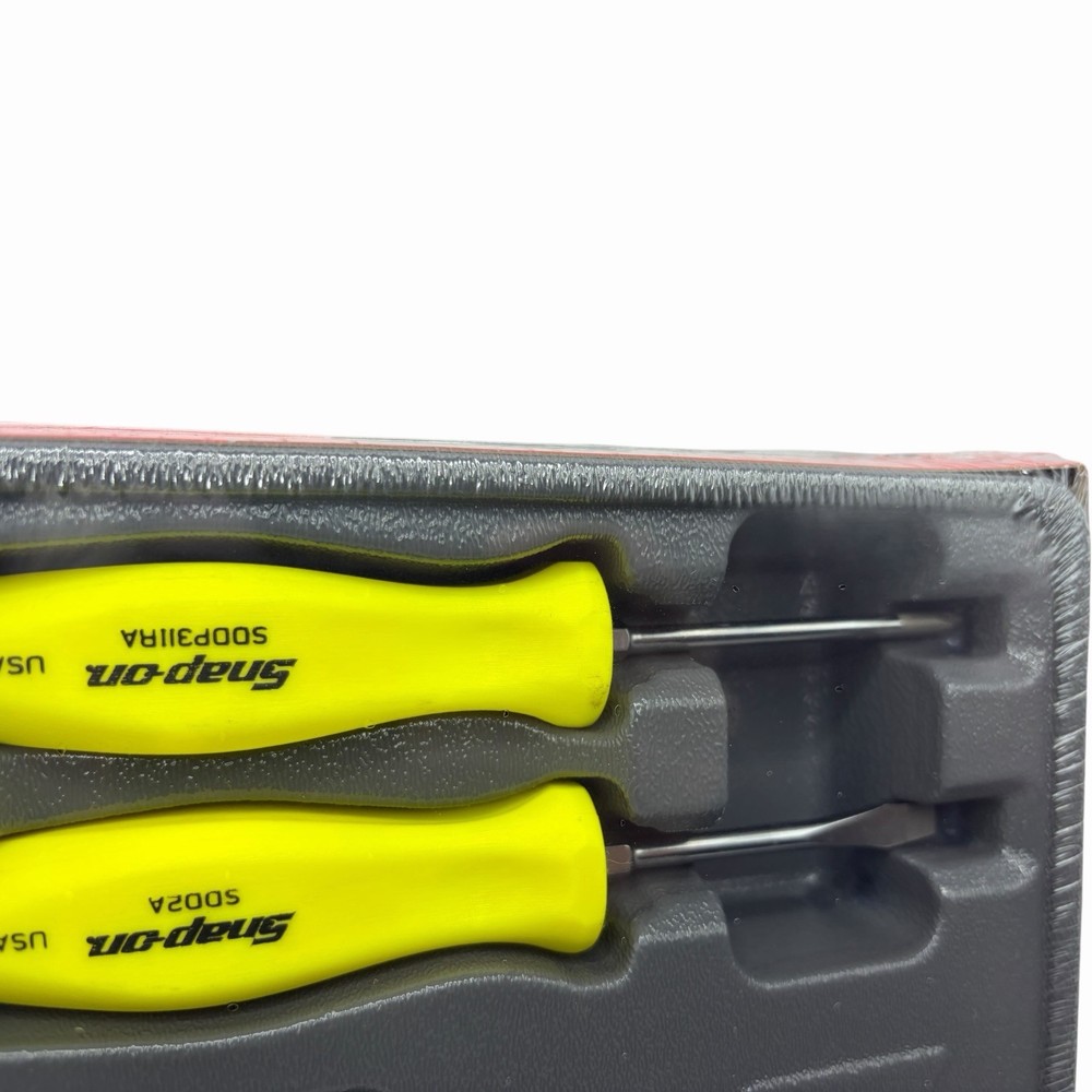 Snap On Tools High Vis Yellow Hard Handle Combination Screwdriver Set SDDX70AHV