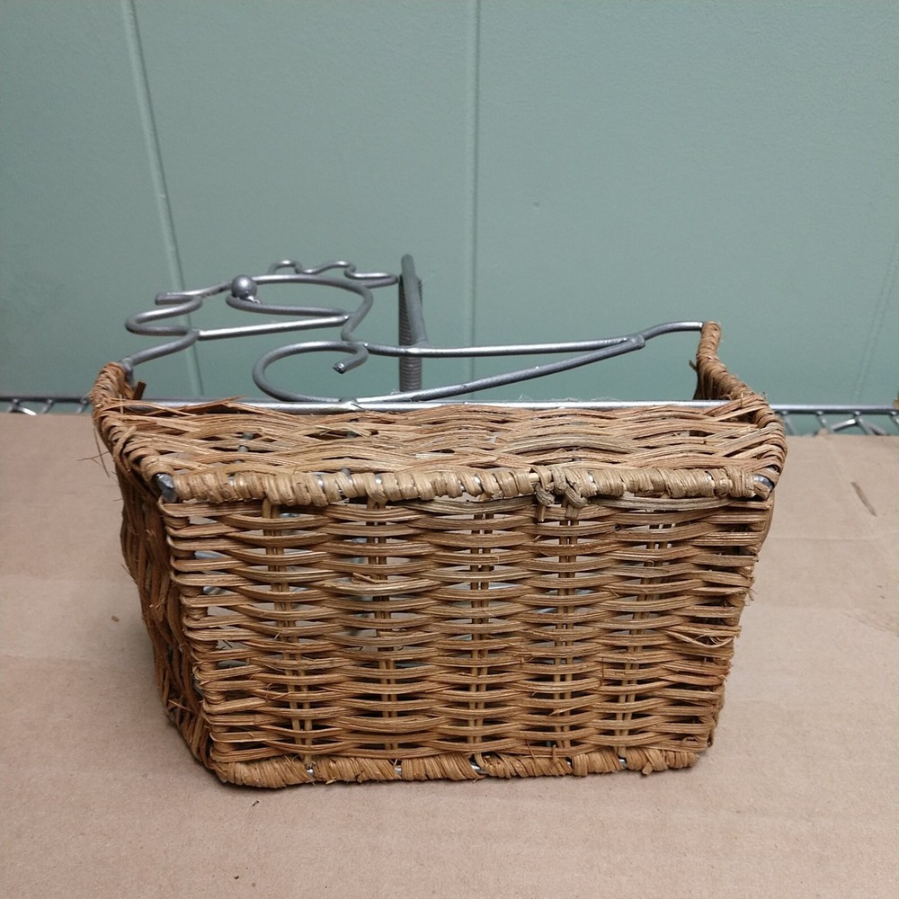 Wired Chicken Basket