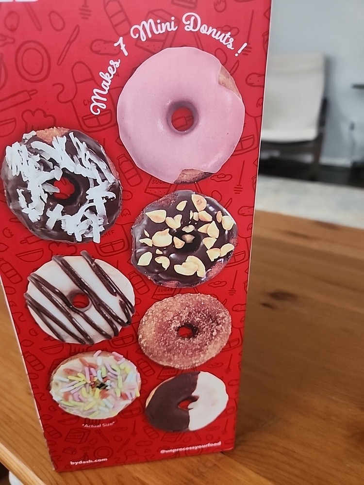 Mini Donut Maker Machine Breakfast Snacks Makes 7 Doughnuts Non-Stick Surface