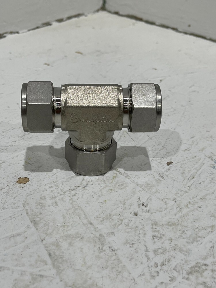 SWAGELOK SS-1210-3 TEE