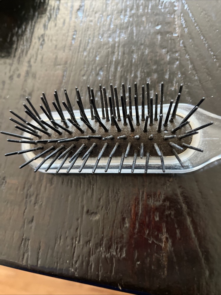 Vintage Cricket Clearlyionic Hair Brush
