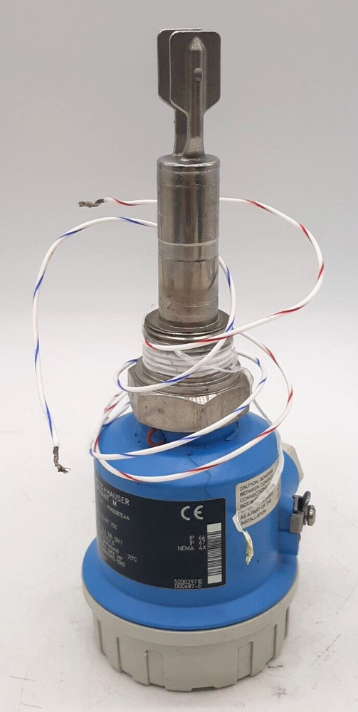 Endress+Hauser FTL51-PGN2DB7E4A Level Switch - BROKEN PLASTIC