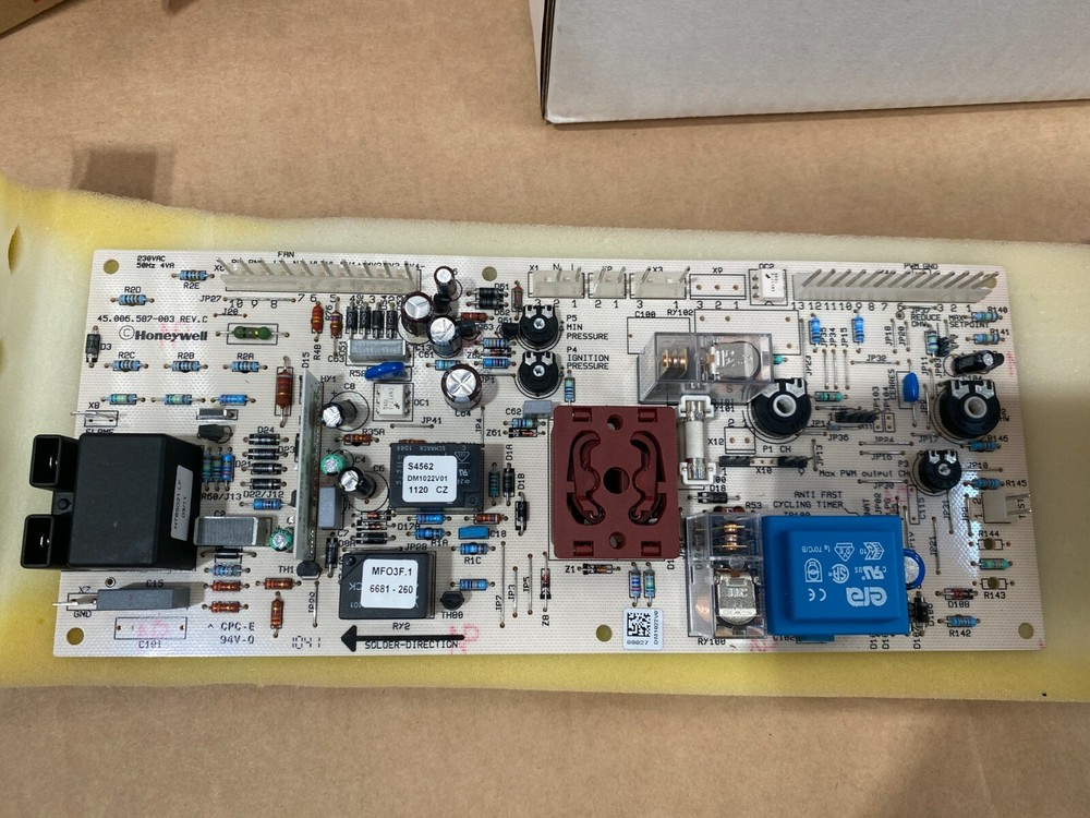 Ferroli 39807690 Domina/Top>2000 Printed Circuit Board mf03f.1