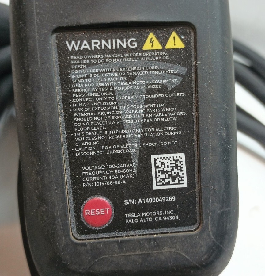 Tesla Model S Model X OEM 1015786-99-A Mobile Connector Charging Unit Untested