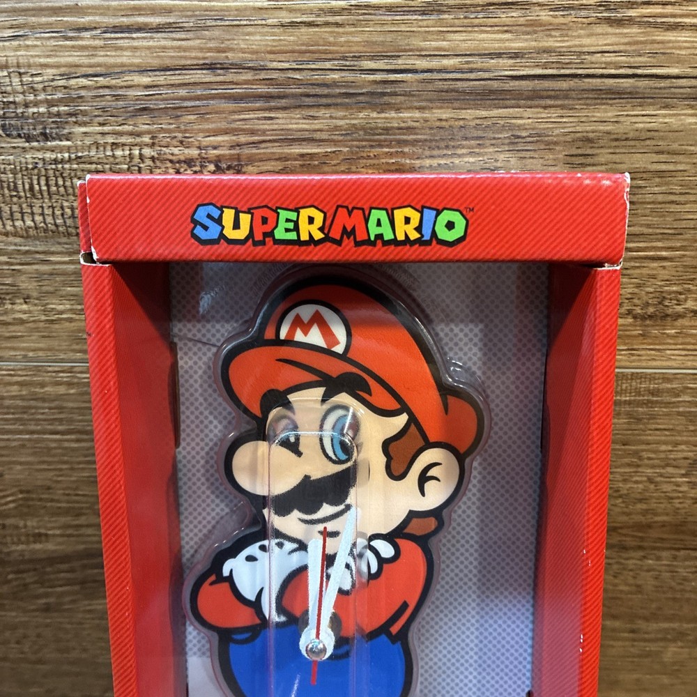 Nintendo Super Mario Tabletop Clock Battery Powered