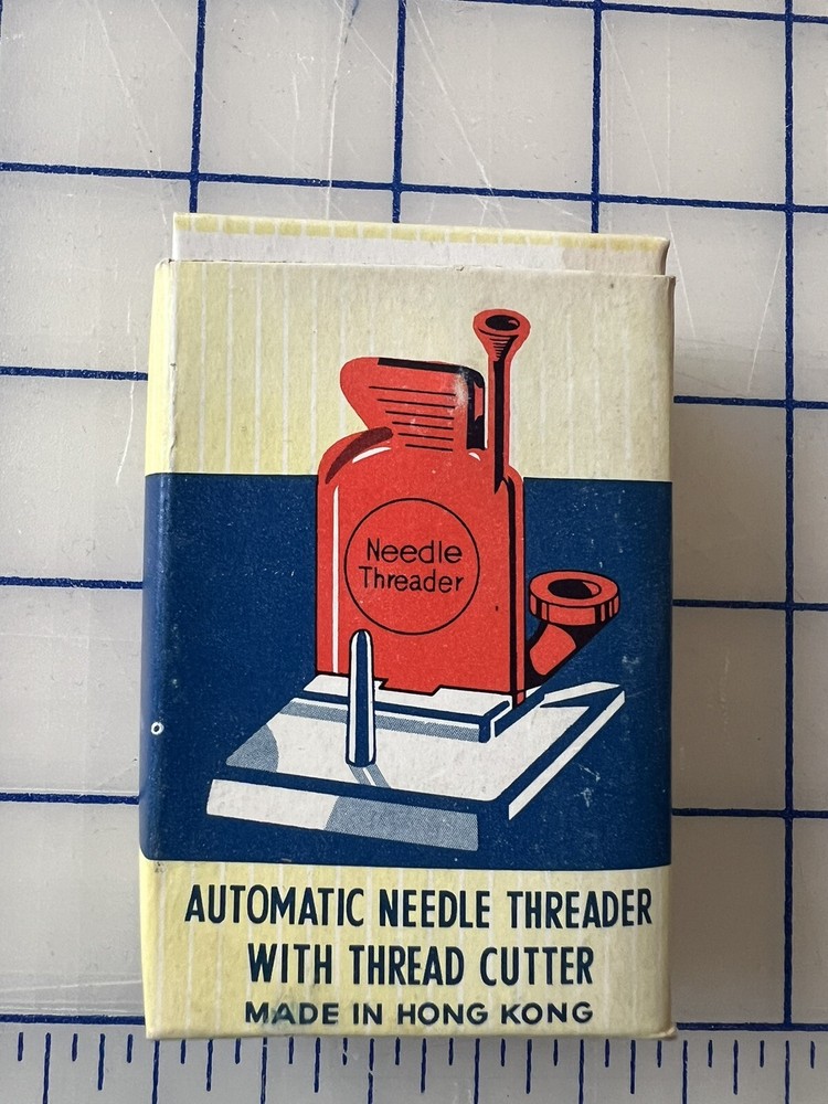 VINTAGE 1970'S AUTOMATIC NEEDLE THREADER W/ THREAD CUTTER - NEW IN BOX