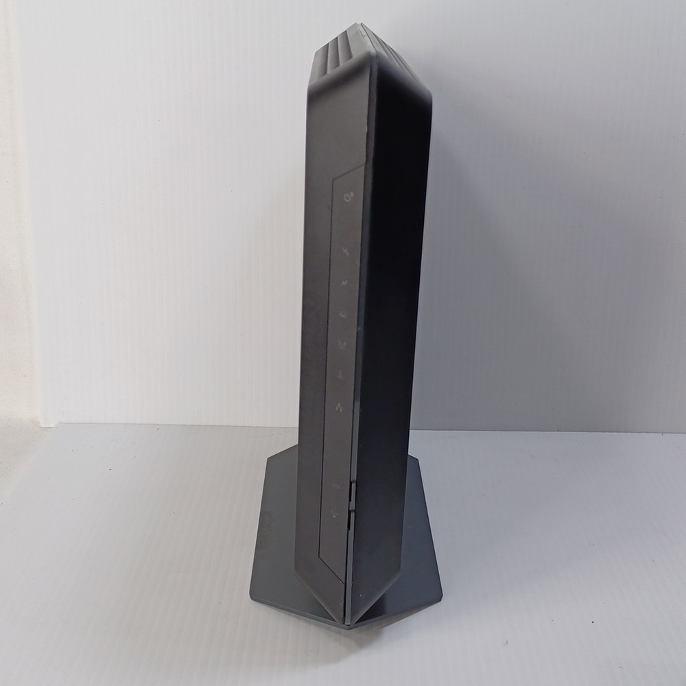 NETGEAR Nighthawk AC1900 Wireless-Wi-Fi Modem Router - C7000 -