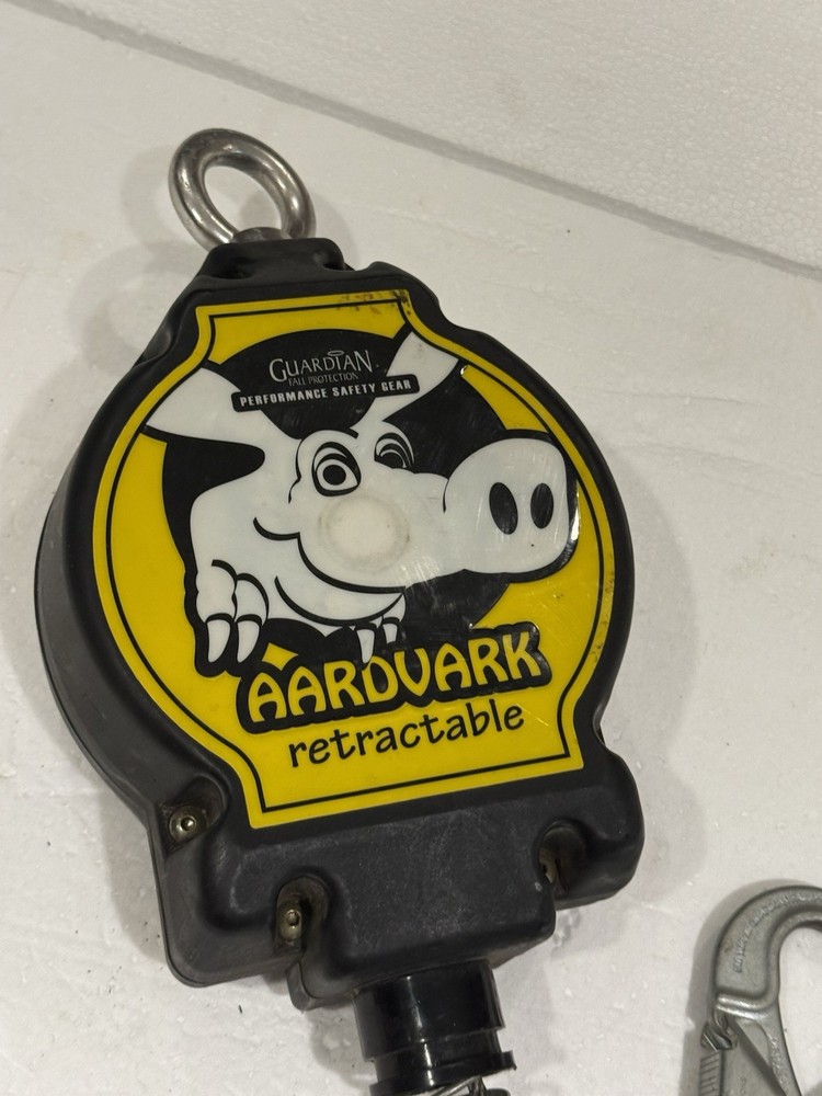 Guardian 20’ Cable Retractable