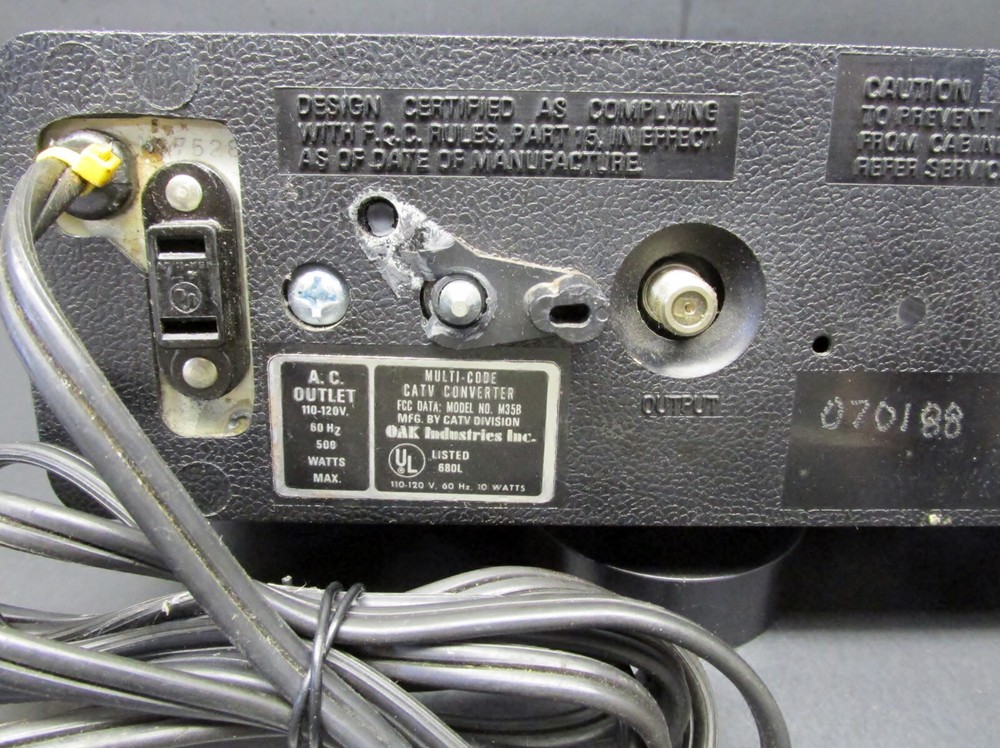 OAK Industries Inc. Multi Code CATV Cable Converter Box, Model No. M35B