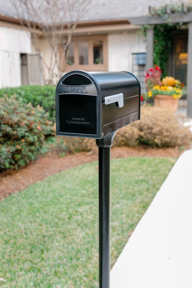Architectural Mailboxes 8760B10 Carlisle Postmount Mailbox, Medium, Black