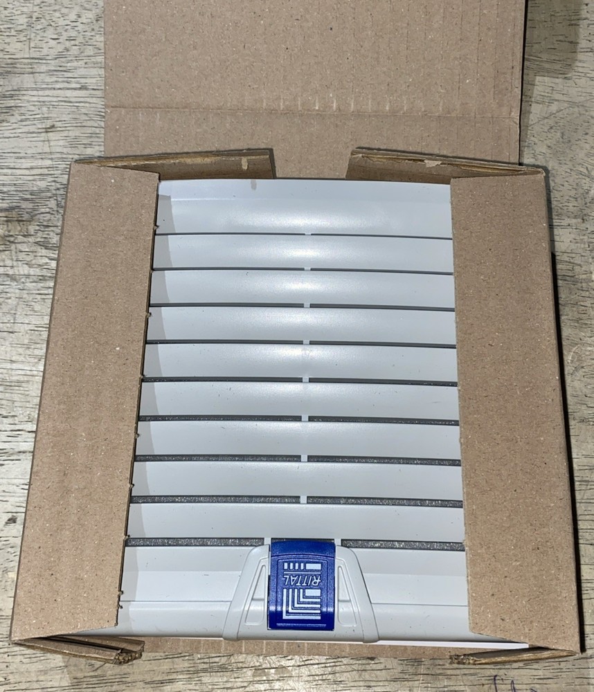 NEW GENUINE RITTAL SK 3238.200 AIR OUTLET FILTER