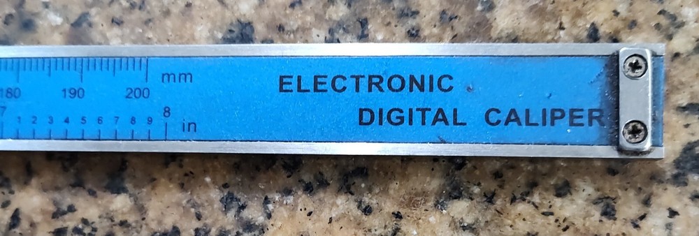 ELECTRONIC DIGITAL CALIPER 0-8"