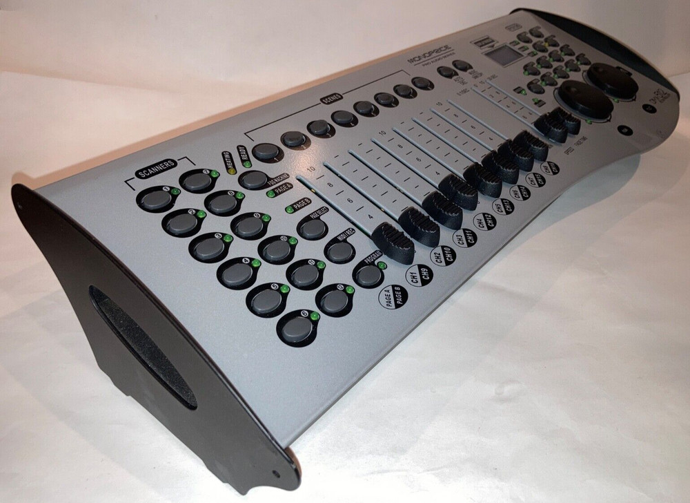 16 Channel DMX-512 Stage Light Controller Console - Monoprice 612120
