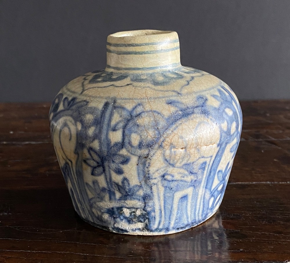 Early Circa 1400Ming Blue Decorated Pot