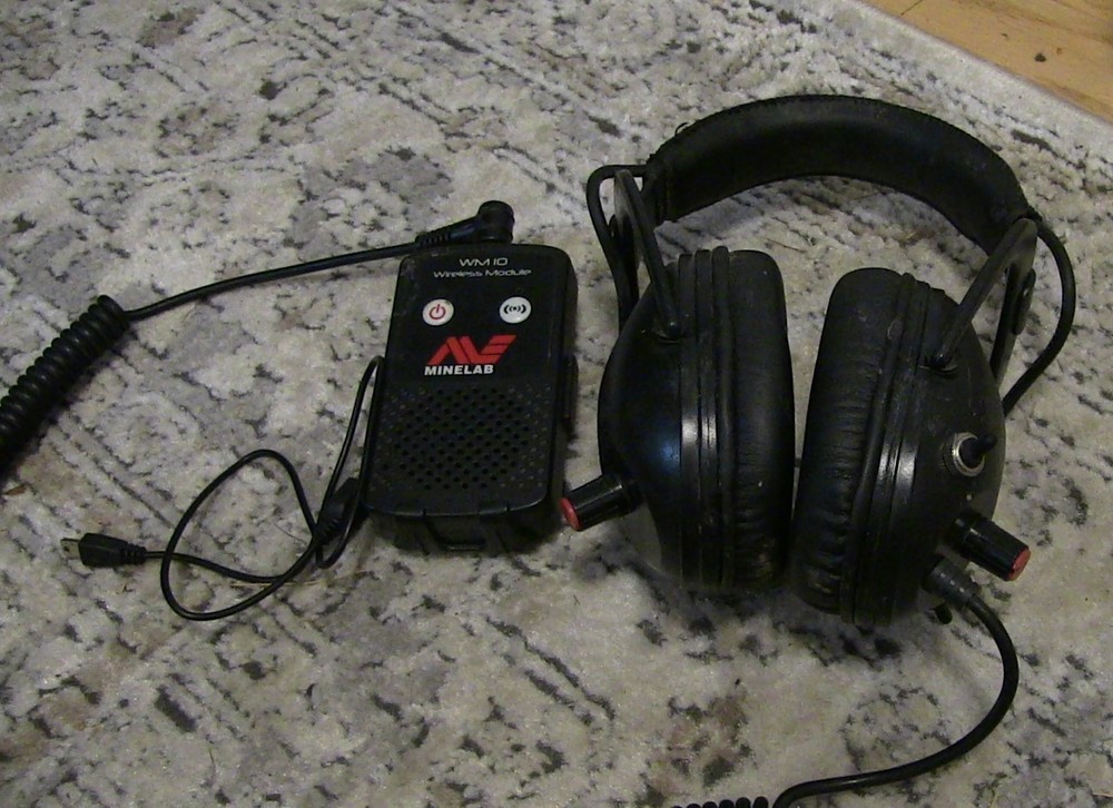 Minelab CTX 3030 Metal Detector