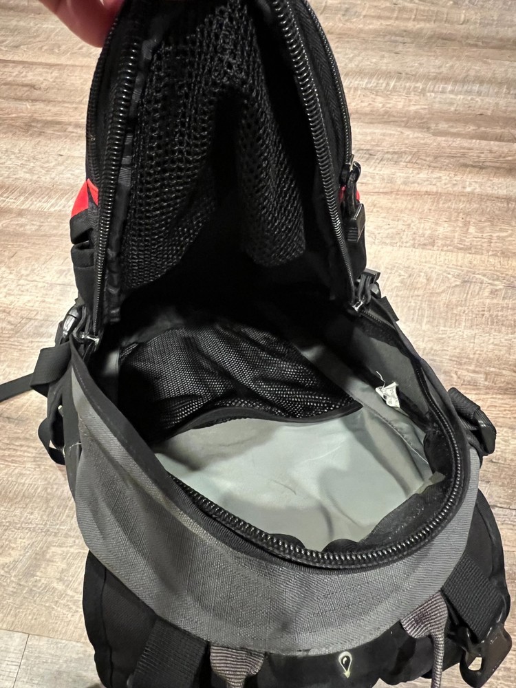 Vintage Dakine Heli Pro Snowboard Backpack Red