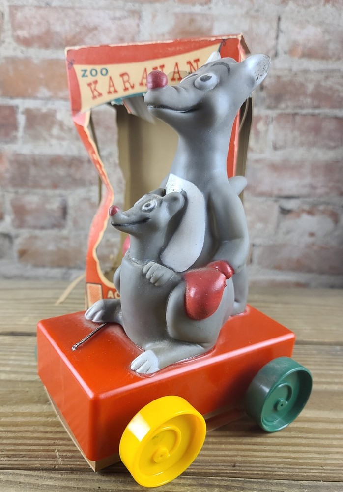 Rare Zoo Karavan Kangaroo Zusan Pull Toy MIB c.1960