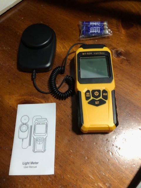 MT-92H Light Meter with Split Sensor Lux/Foot Candles Meter 500ms Refresh Rates