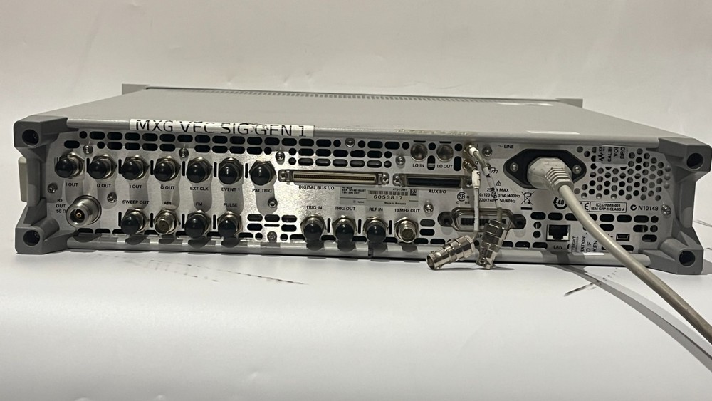 AGILENT - N5182A-506 + 1EM-UNT