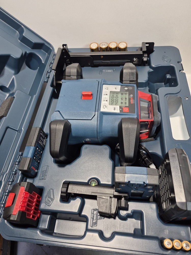 Bosch GRL4000-80CHV 18V REVOLVE4000 Connected Self-Leveling Horizontal/Vertical