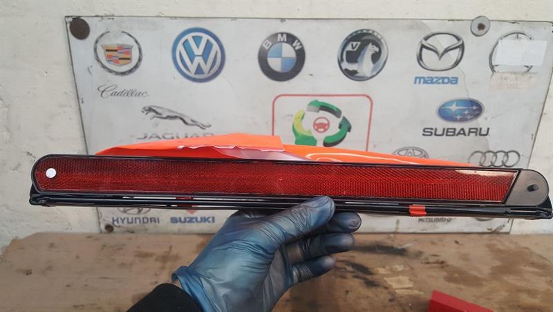 BMW X5 E70 2007-2013  WARNING TRIANGLE RED 6770407