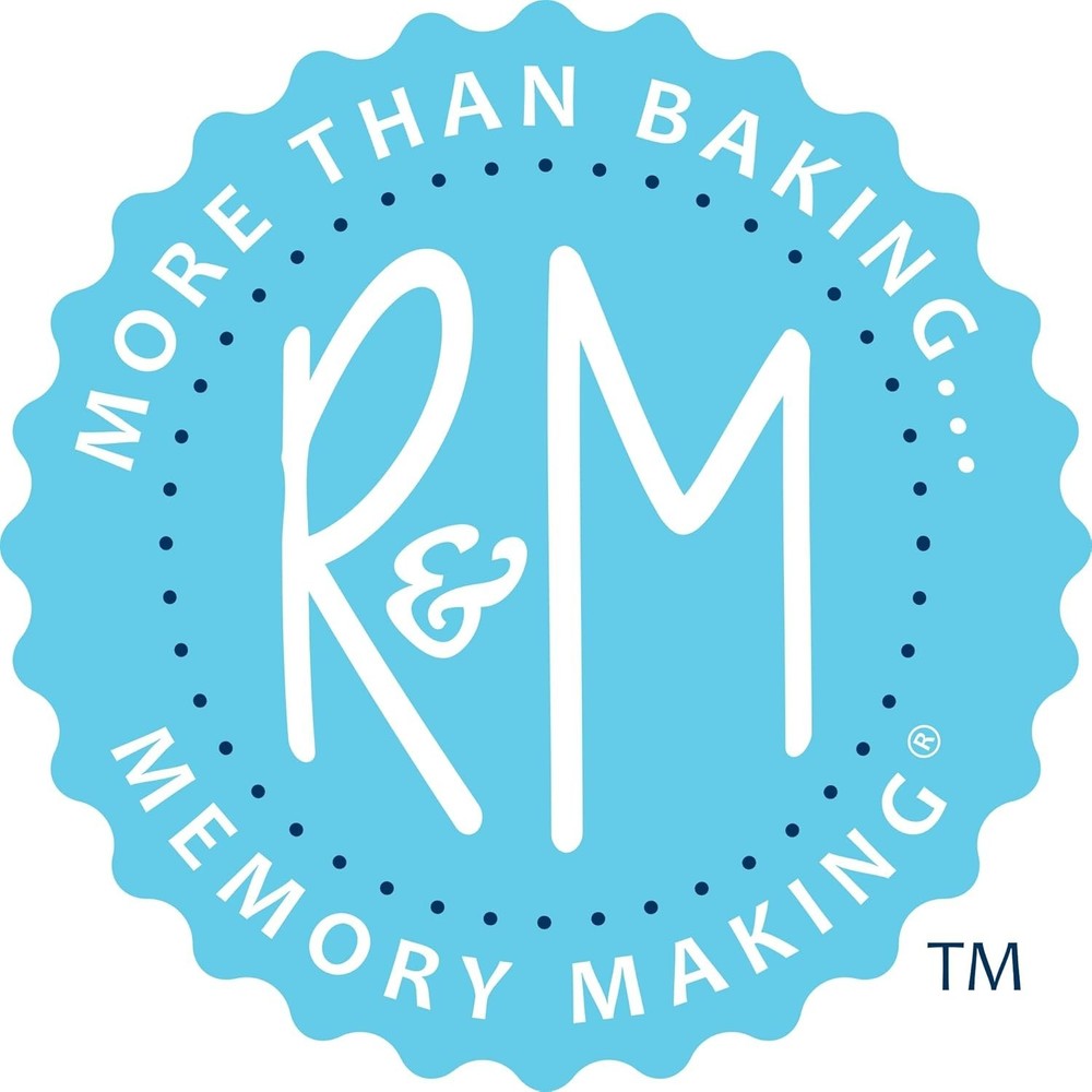 R M Pocket Pie Maker 5 Inch Handheld Mini Pie Press Pastry Dumpling Maker