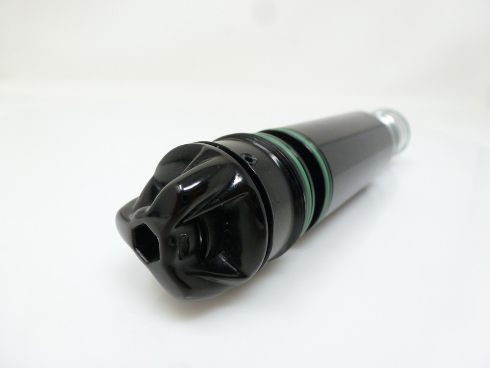 DYE DM13 DM12 MATRIX COMPLETE FUSE BOLT KIT ENGINE GLOSS BLACK BOLT CAP NICE