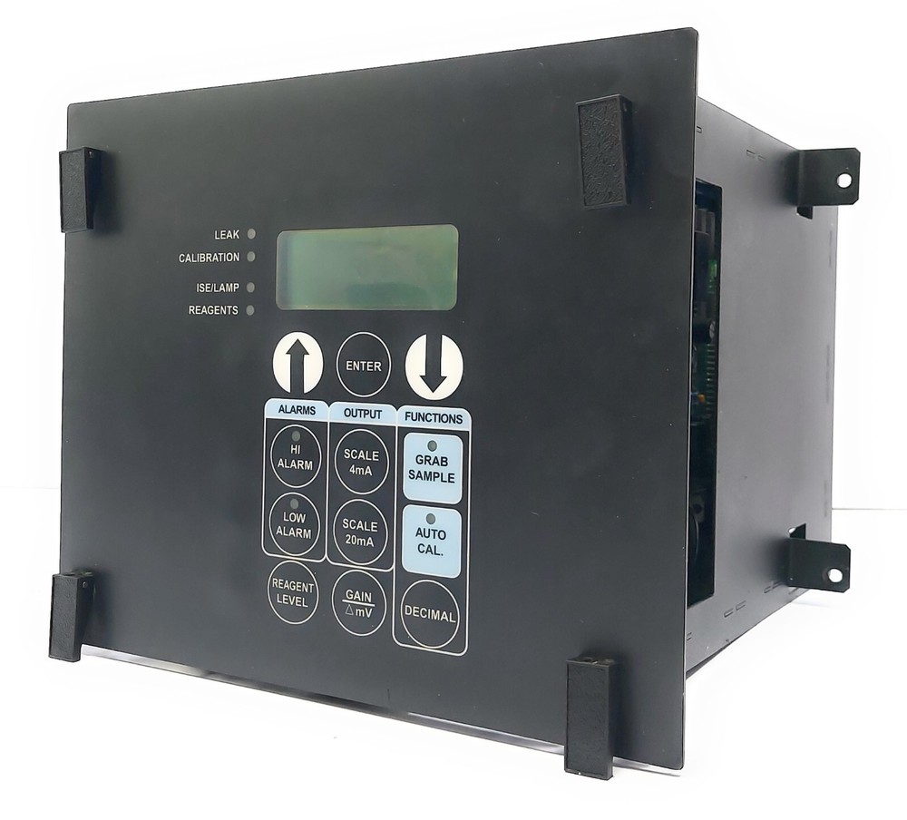 Rosemount Analytical CFA 3000 Sodium Analyzer