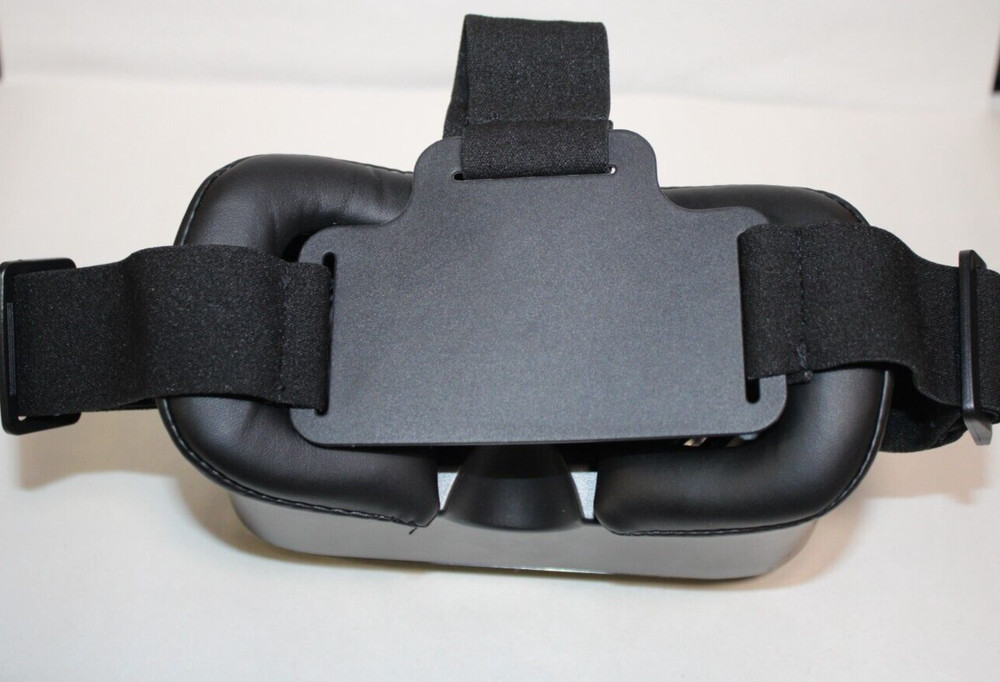 URG Virtual Reality Goggles – Works with Android & iPhone – Original Box