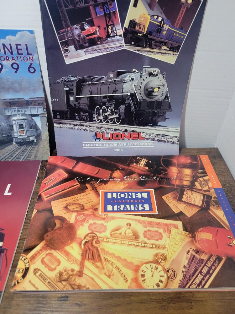 Lionel Booklet Lot