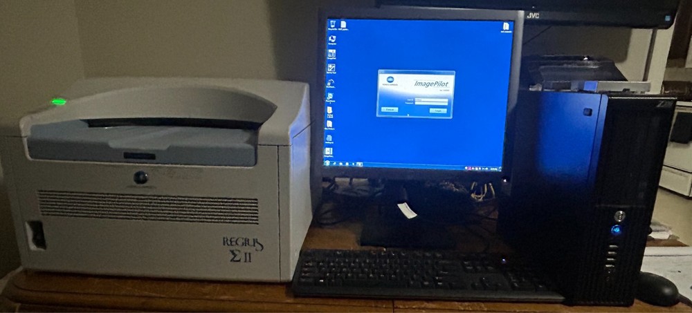 Konica Sigma CR Imaging System with Workstation & Cassettes