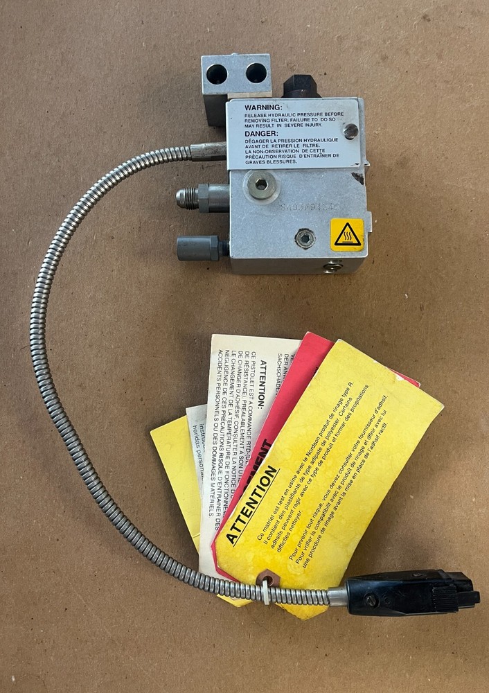 Nordson 1055703A Blue Series Pneumatic Applicator