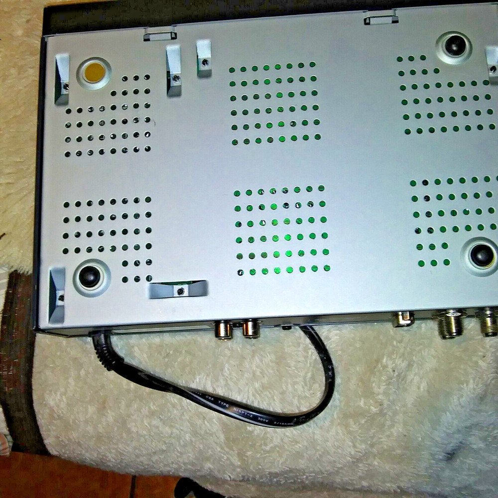 digital satellite receiver dvb w/ NO REMOTE