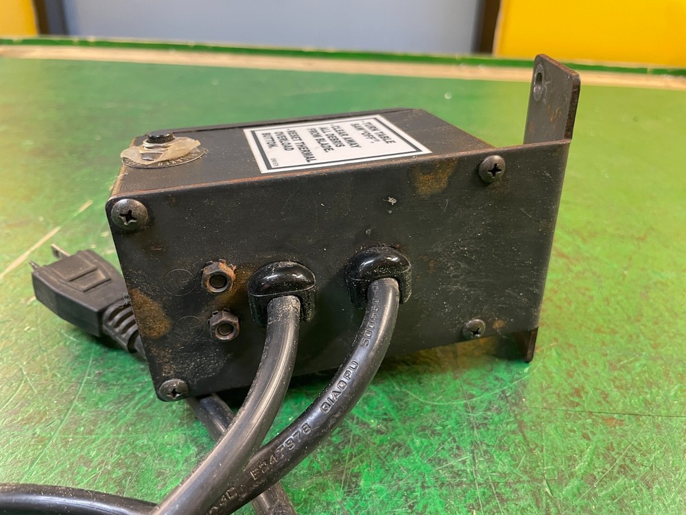 CRACKED FRONT - Duracraft D35510 Table Saw On/Off Switch