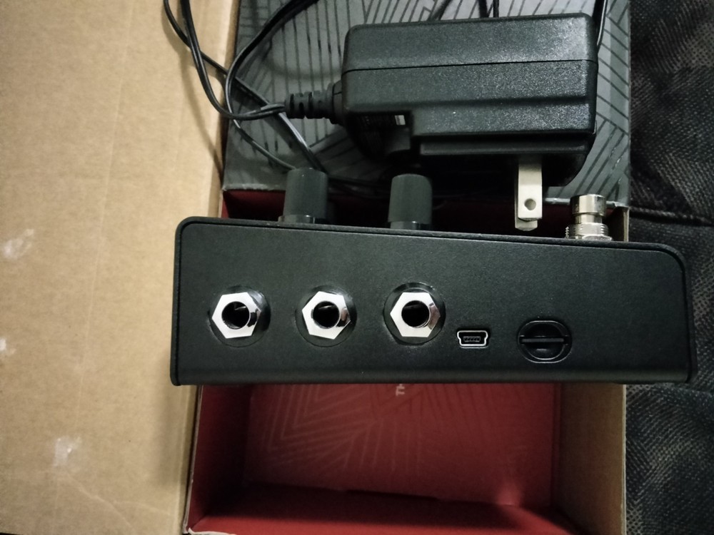 Digitech Trio + Band Creator Pedal with Power Supply