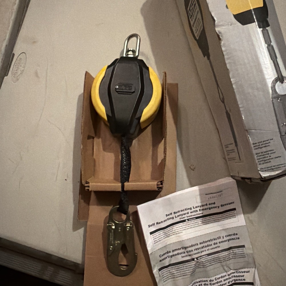 MSA Workman Web 10ft Fall Limiter 10093357, Self-Retracting, Lifeline, 400 lb