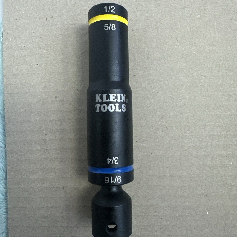 Klein Tools 66009 4-In-1 Flip Quad Socket