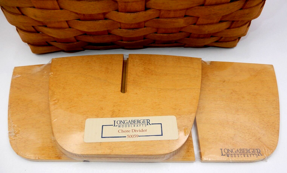 SINGLE HANDLE LONGABERGER BASKET W/ CHORE DIVIDER, PLASTIC & FABRIC LINERS 1999