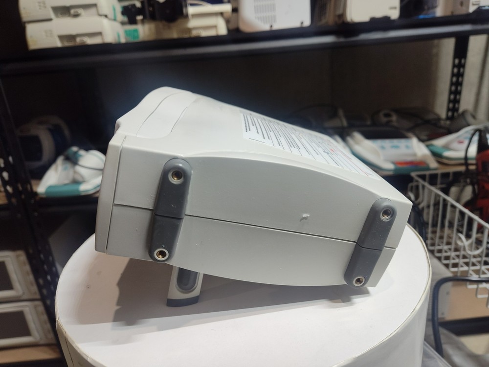 Masimo radical 7 pulse oximeter---No SPO2 cable.