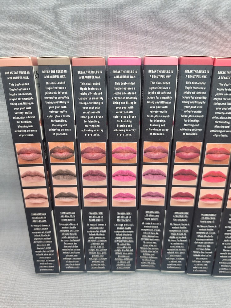 NYX Dazed & Diffused Blurring Lipstick - Pick your color