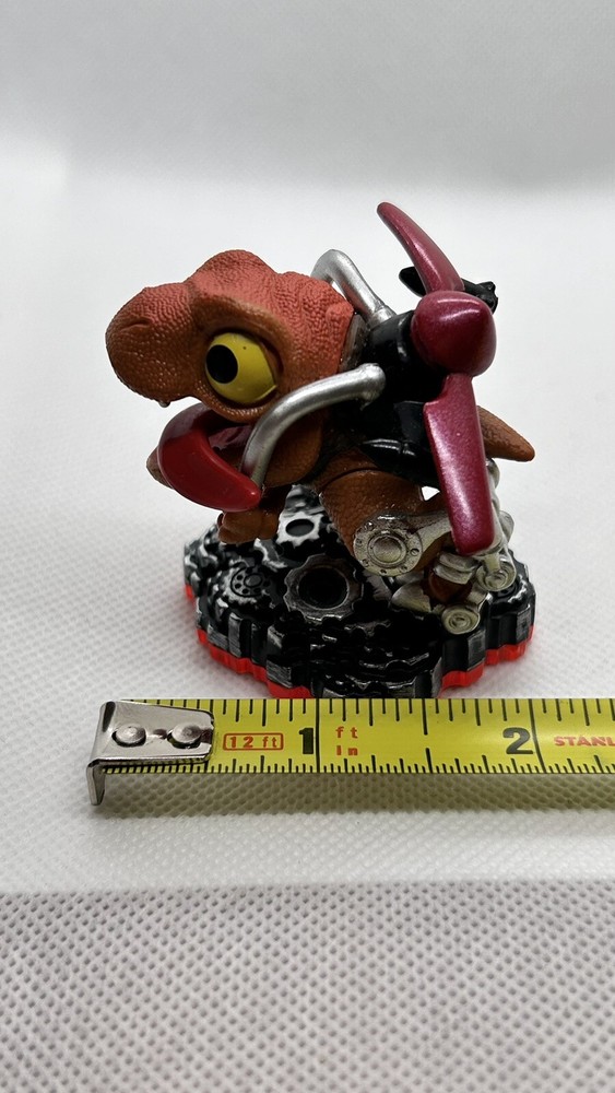 CHOPPER Skylanders Activision Figure Red Base w/Stat Card & Sticker Code 2014